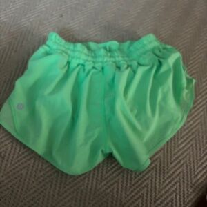green lululemon hotty hots
